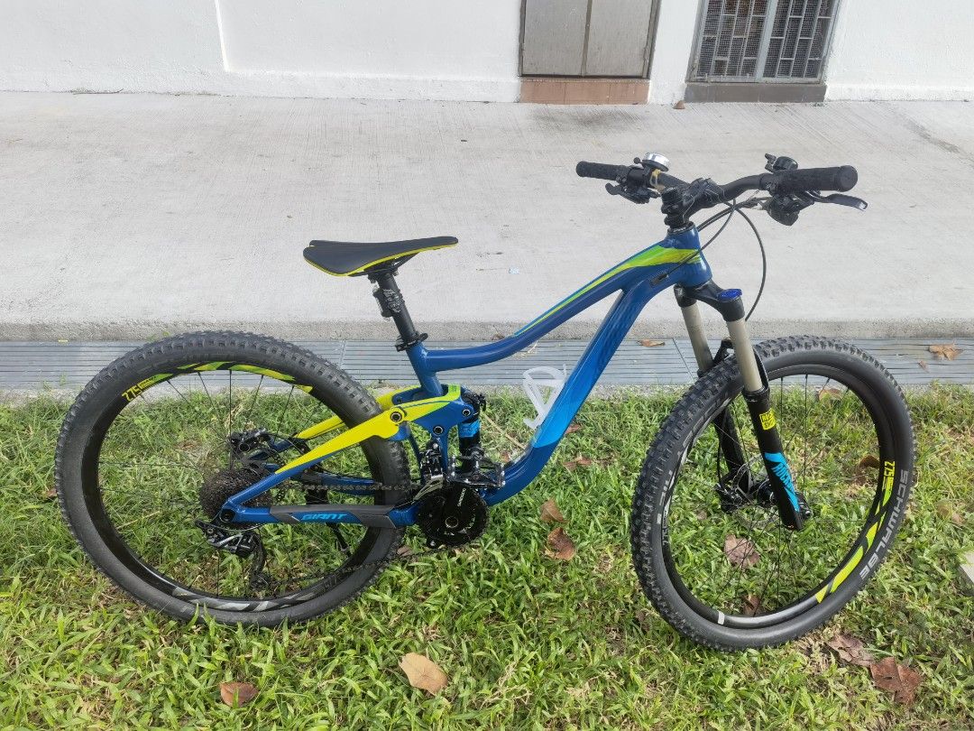 Giant trance 3 27.5 inch tires Model S frame 2X10 speed Hemano oil pressure disc brake Hemano teeth disc 1 year of use only 800SGD