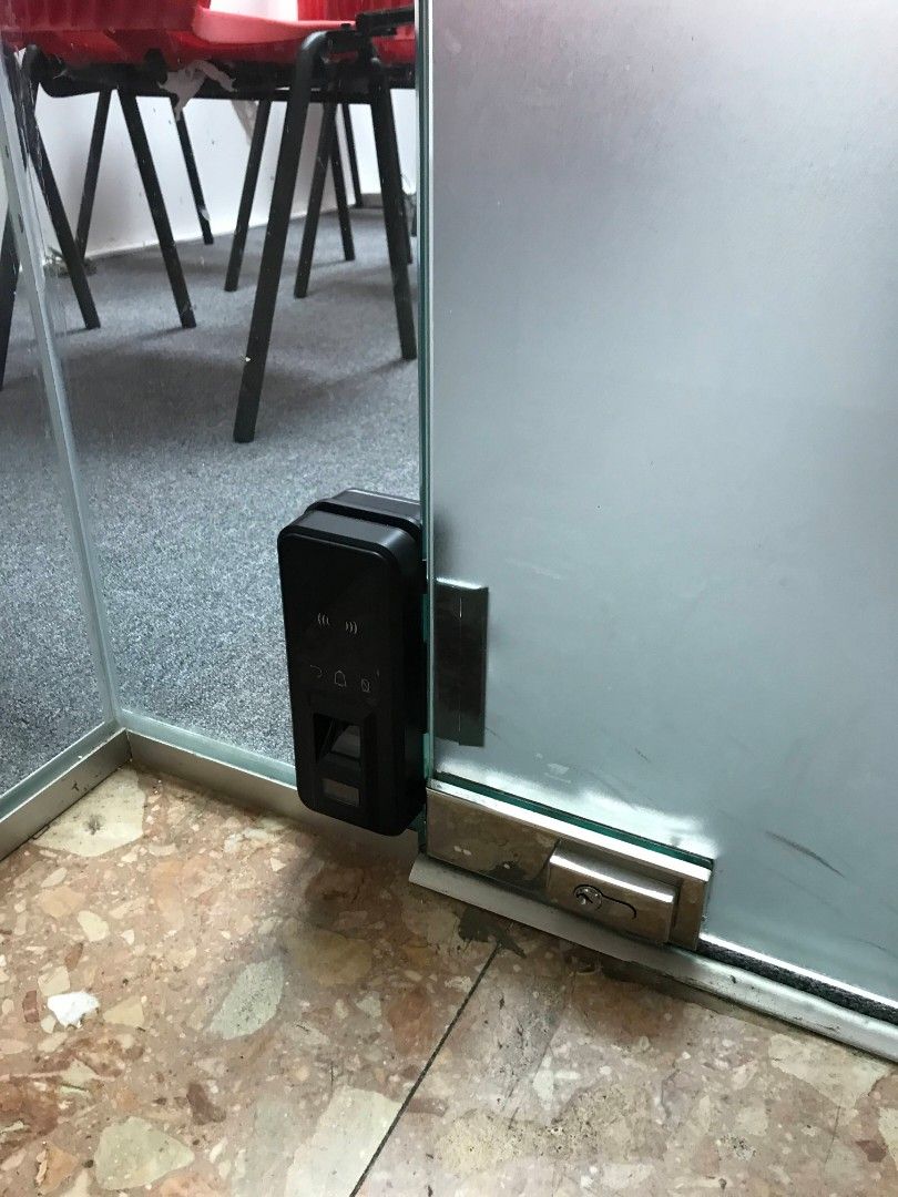 Glassdoor digital lock, Furniture & Home Living, Security & Locks, Locks, Doors & Gates on Carousell