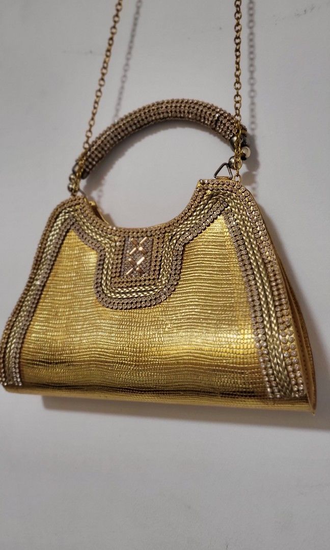 Golden hand purse outlet