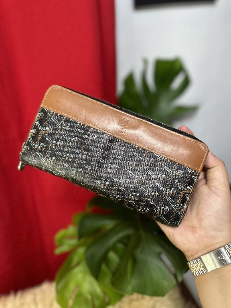 Authentic Goyard Matignon Zip Around GM Wallet and Passport Holder, Luxury,  Bags & Wallets on Carousell