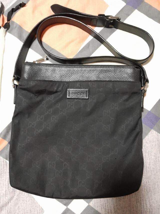 Gucci black nylon messenger bag store