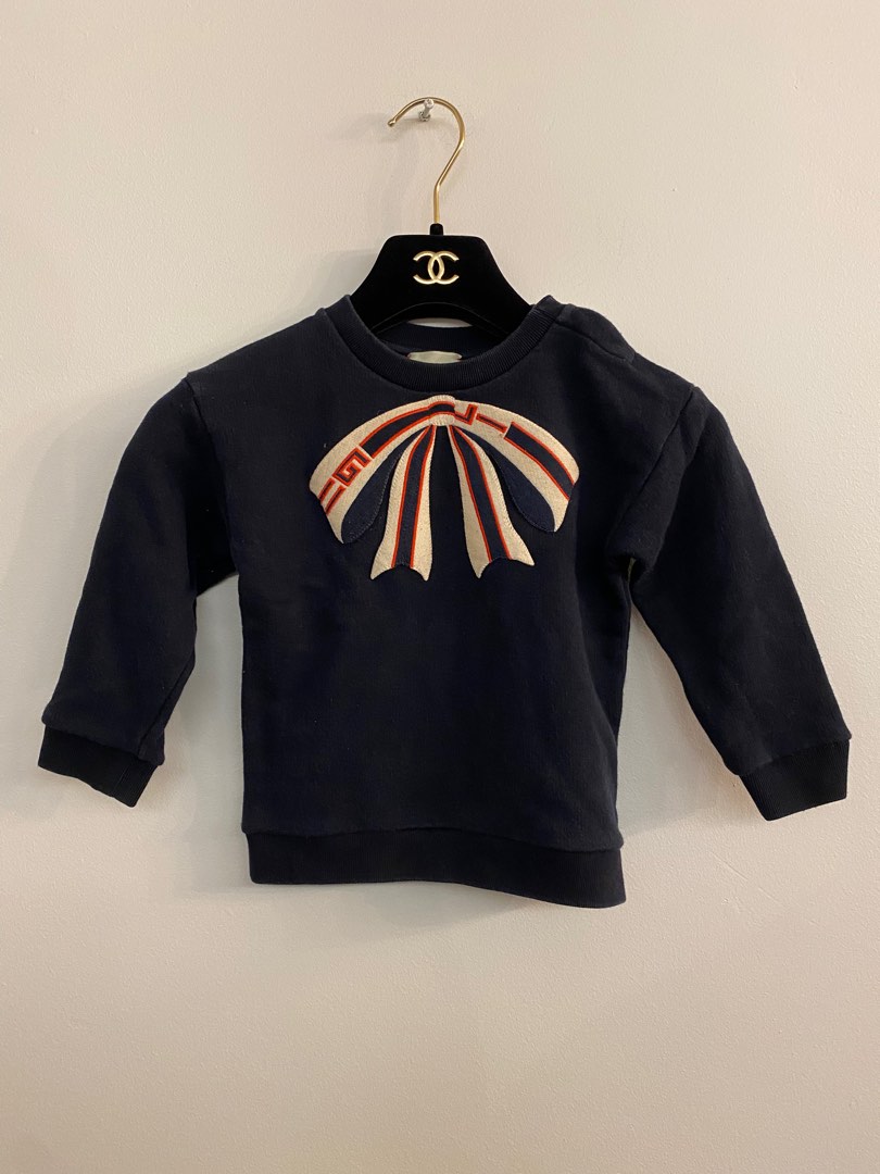 Gucci youth sweatshirt deals