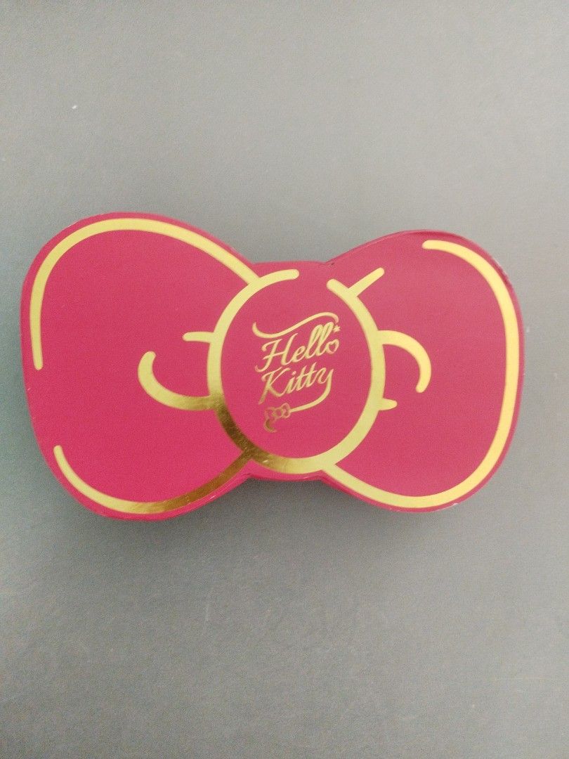 Hello kitty coin, Hobbies & Toys, Memorabilia & Collectibles, Fan ...