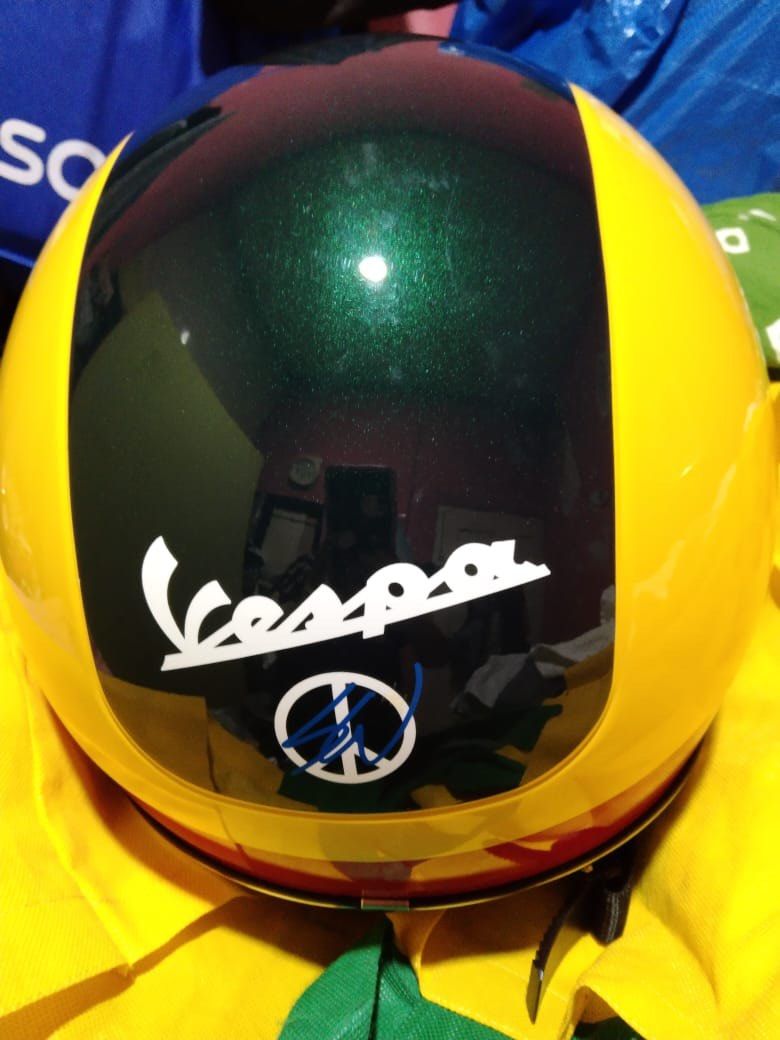 Helm Sean Wotherspoon x Vespa Primavera Motor di Carousell