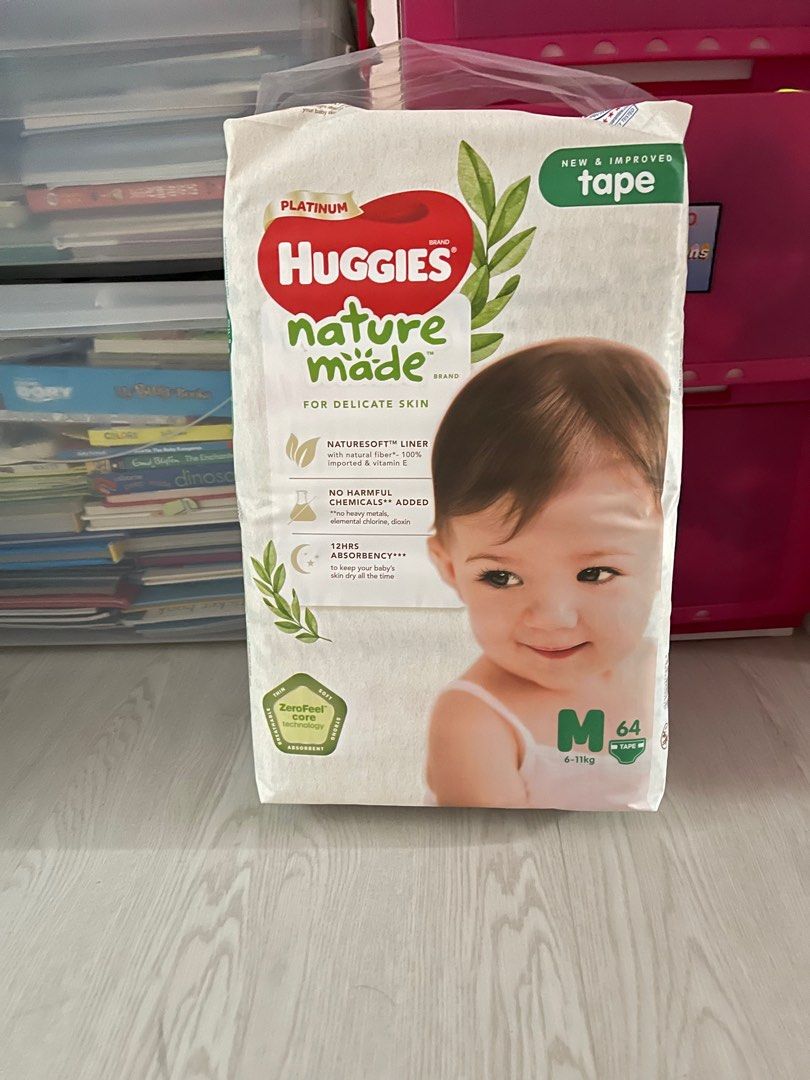 Huggies diapers M size tape 1 pkt for 15, Babies & Kids, Bathing