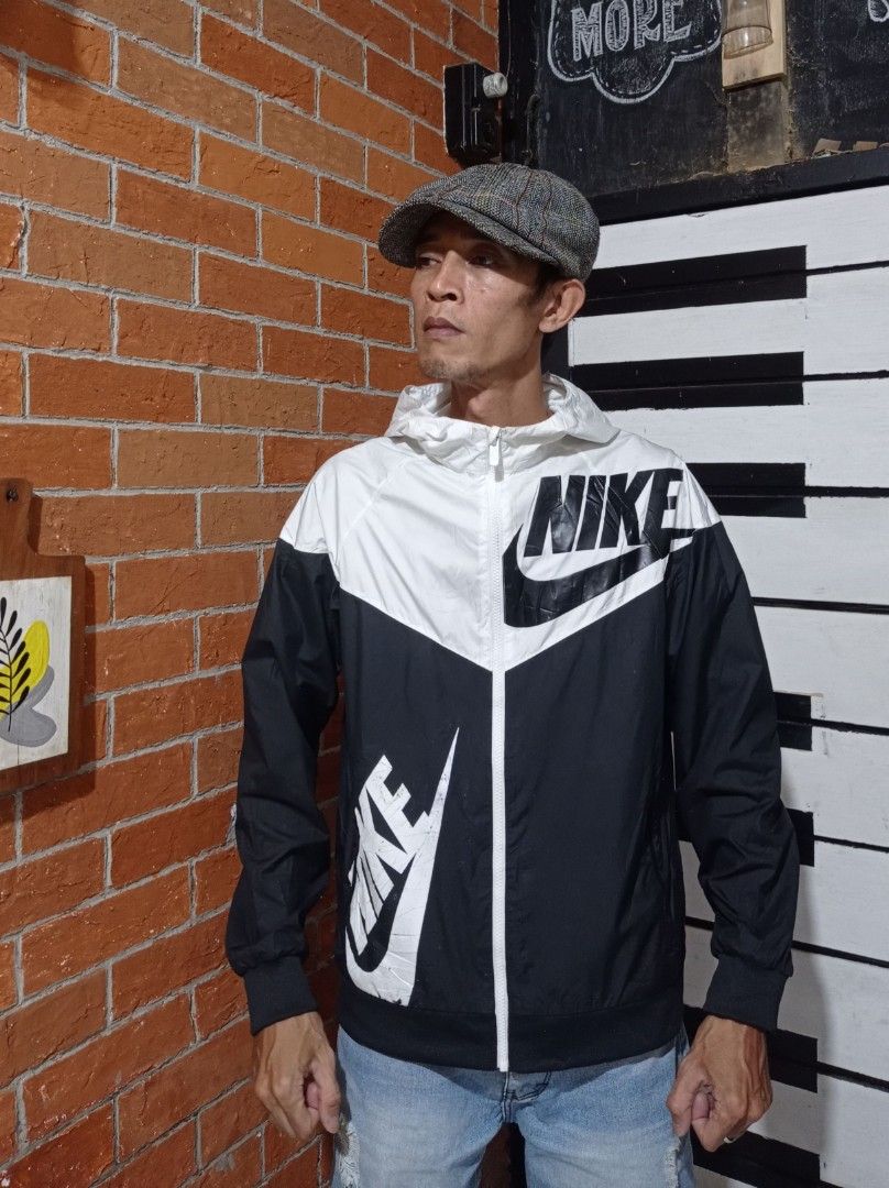jaket training nike