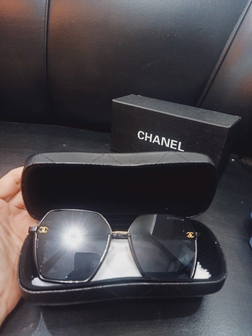 Chanel Sunglasses 5286 c.501/S6 Black Square Frames Gold Logos with Blue  Lenses