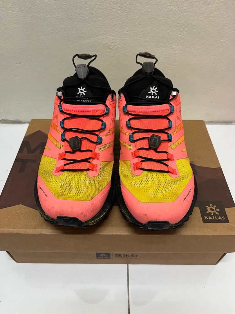 Hiking shoes near me discount