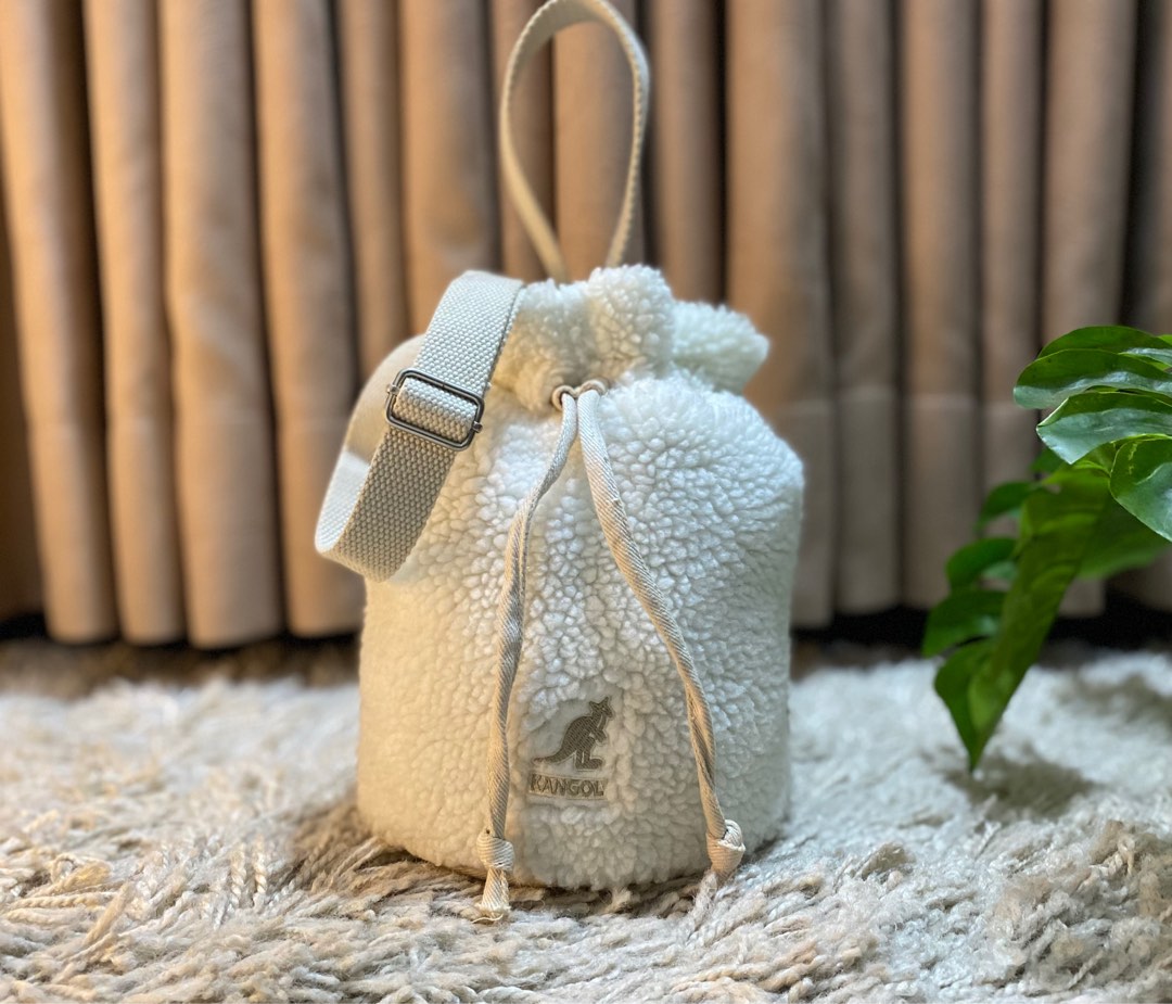 Kangol poodle bucket 2025 bag