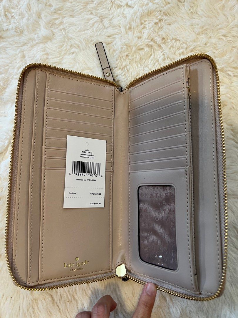 Patterson drive anita hotsell wallet