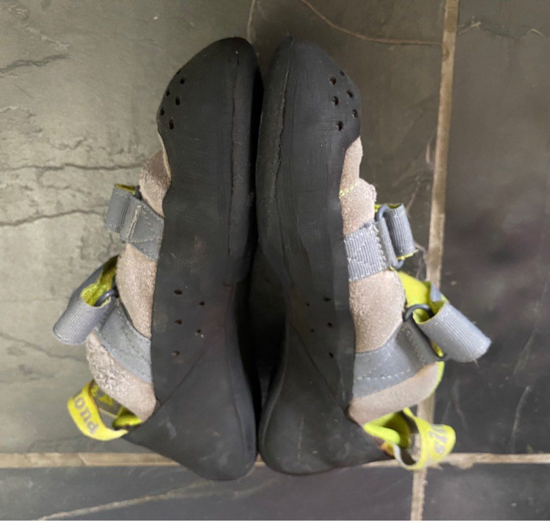 Kids rock climbing shoes size EU35 US3 Babies Kids Babies