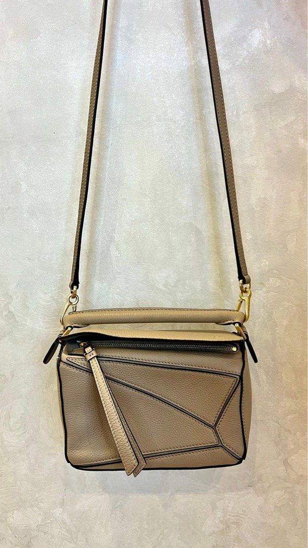 Loewe puzzle sling best sale bag