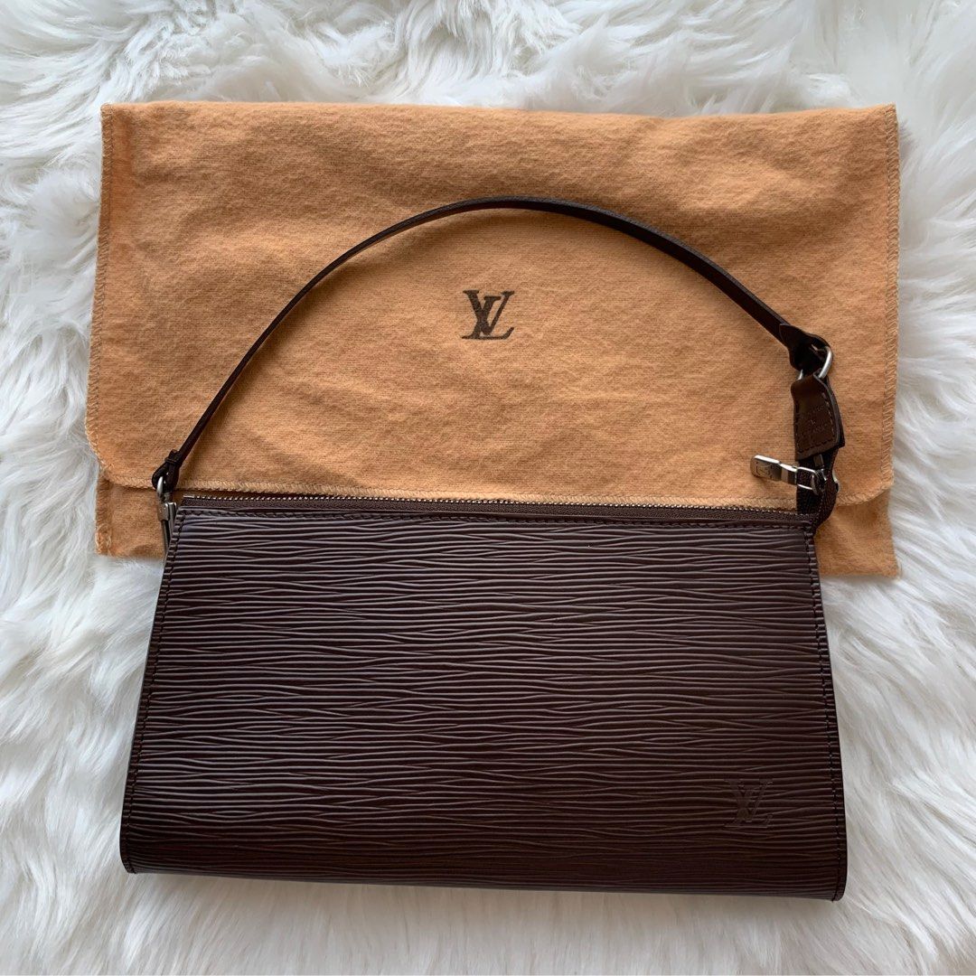 Louis Vuitton LV Pochette Accessoires Epi Leather Mocha, Luxury, Bags &  Wallets on Carousell