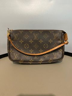 Vtg 2000s Louis Vuitton Takashi Murakami LV Monogram Black Rainbow Leather Pochette Mini Shoulder Bag