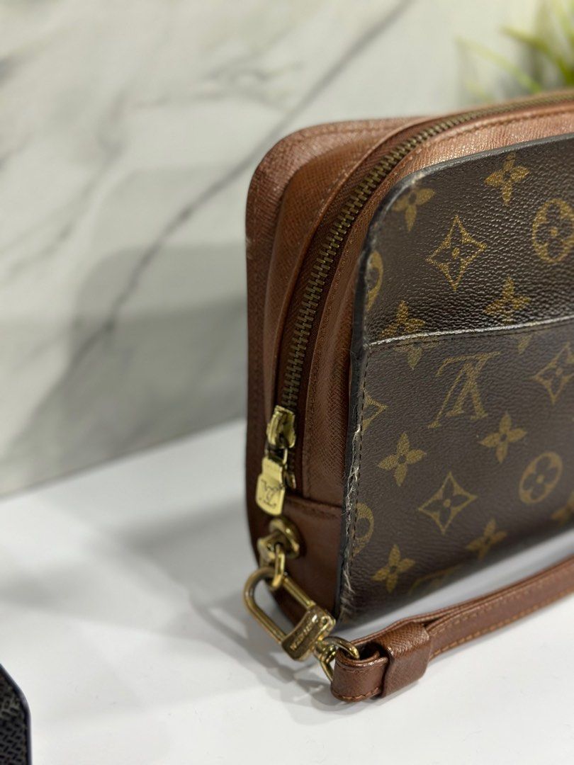 LOUIS VUITTON  A MONOGRAM CANVAS EIGHT WATCH CASE, CIRCA 2015