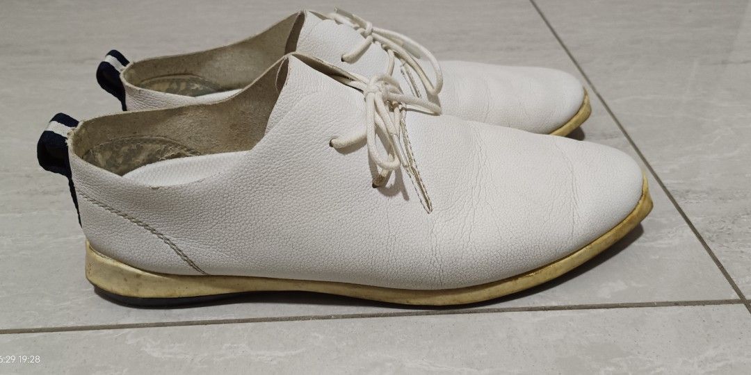 Man White leather Shoes Men s Fashion Footwear Casual shoes on