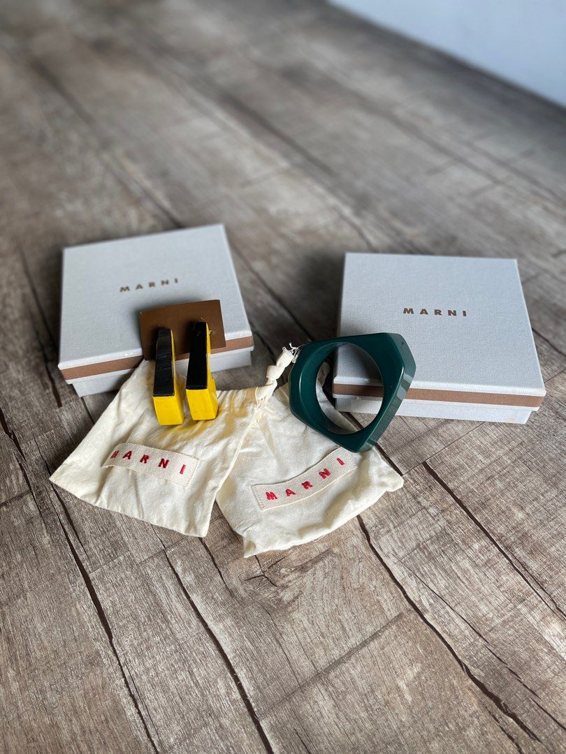 MARNI Wooden Geometric Earrings with dust bag and box Women s
