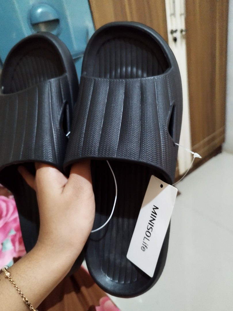 Miniso slop sandal on Carousell