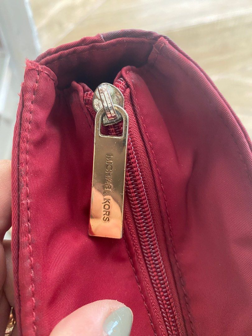 MK tote bag preloved (Category: Luxury Bags & Wallets) located in San Jose del Monte. Submitted by joysamarille (Listing ID 1240112855, Image 3). Description: Pre loved Michael Kors Tote Bag Guaranteed authentic (bought in US) material: nylon color: maroon #prelovedbags #authenticbags .