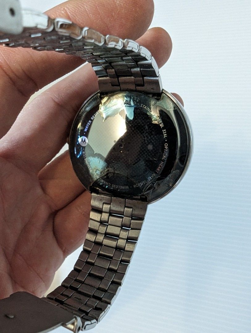 Moto gen online 1 watch