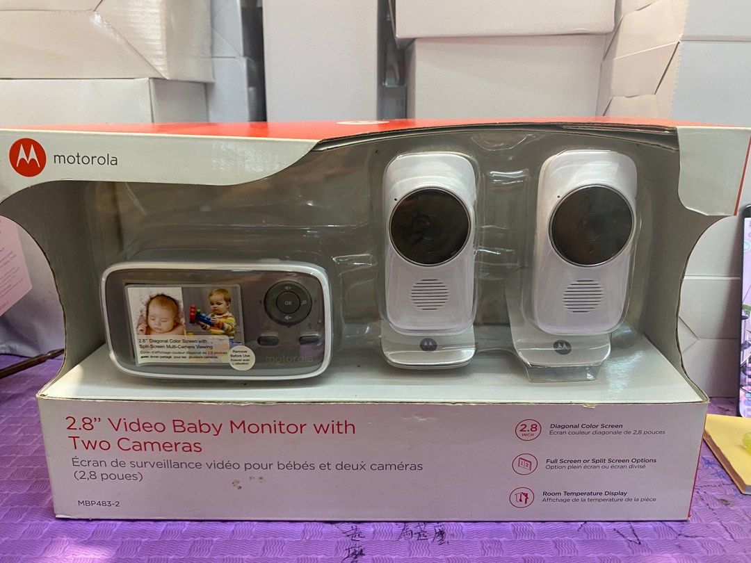 motorola 2.8 video baby monitor with two cameras