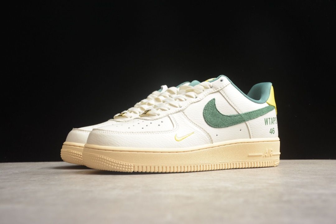 Af1 vandalized green outlet
