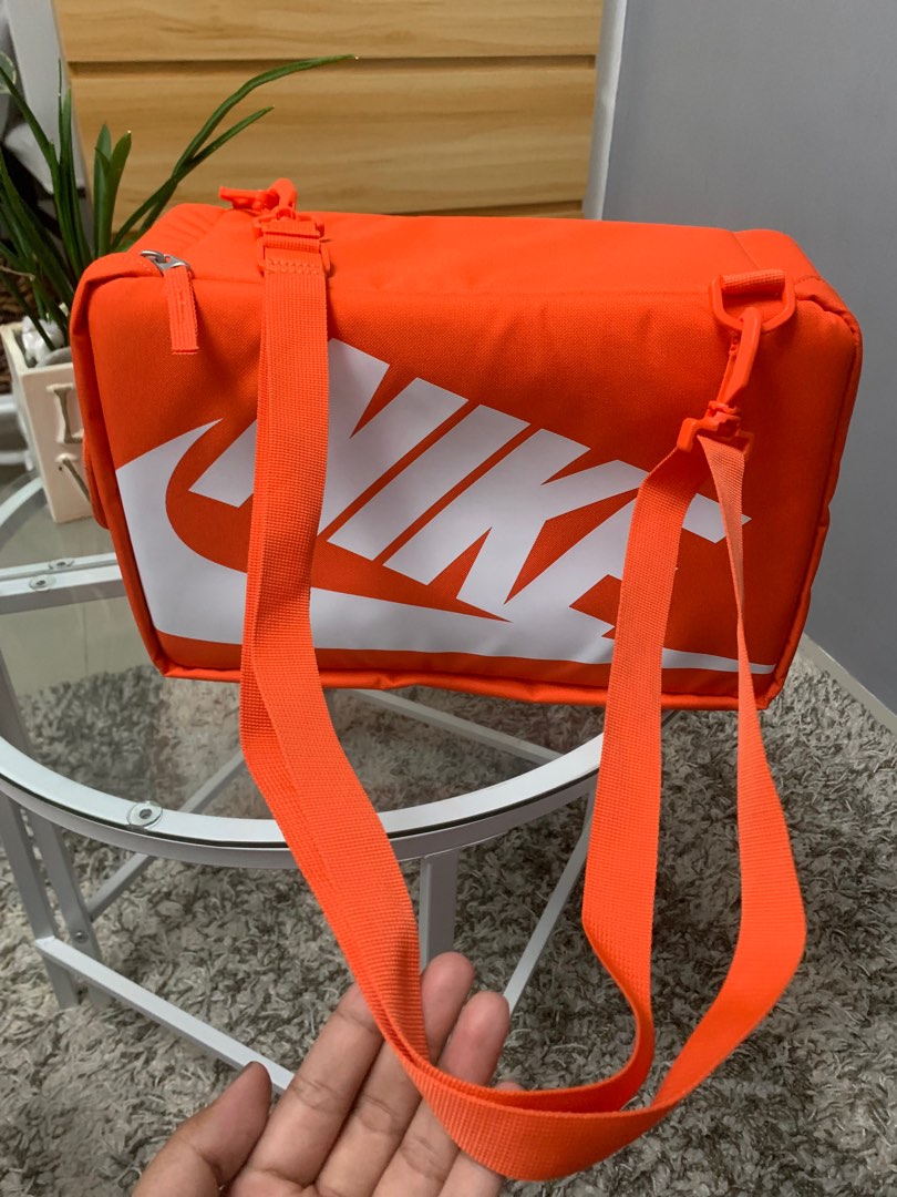 Nike Bag 12L, Women's Fashion, Bags & Wallets, Crossbody Bags on Carousell