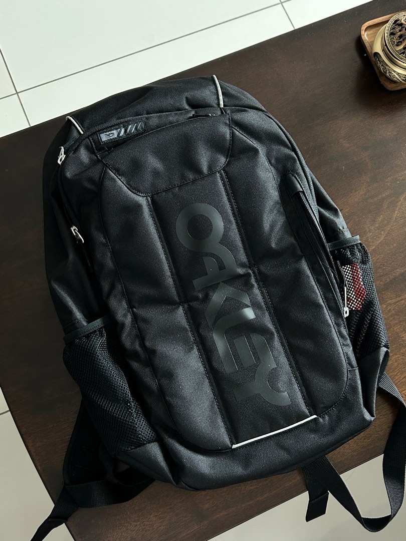 Oakley on sale enduro 20l