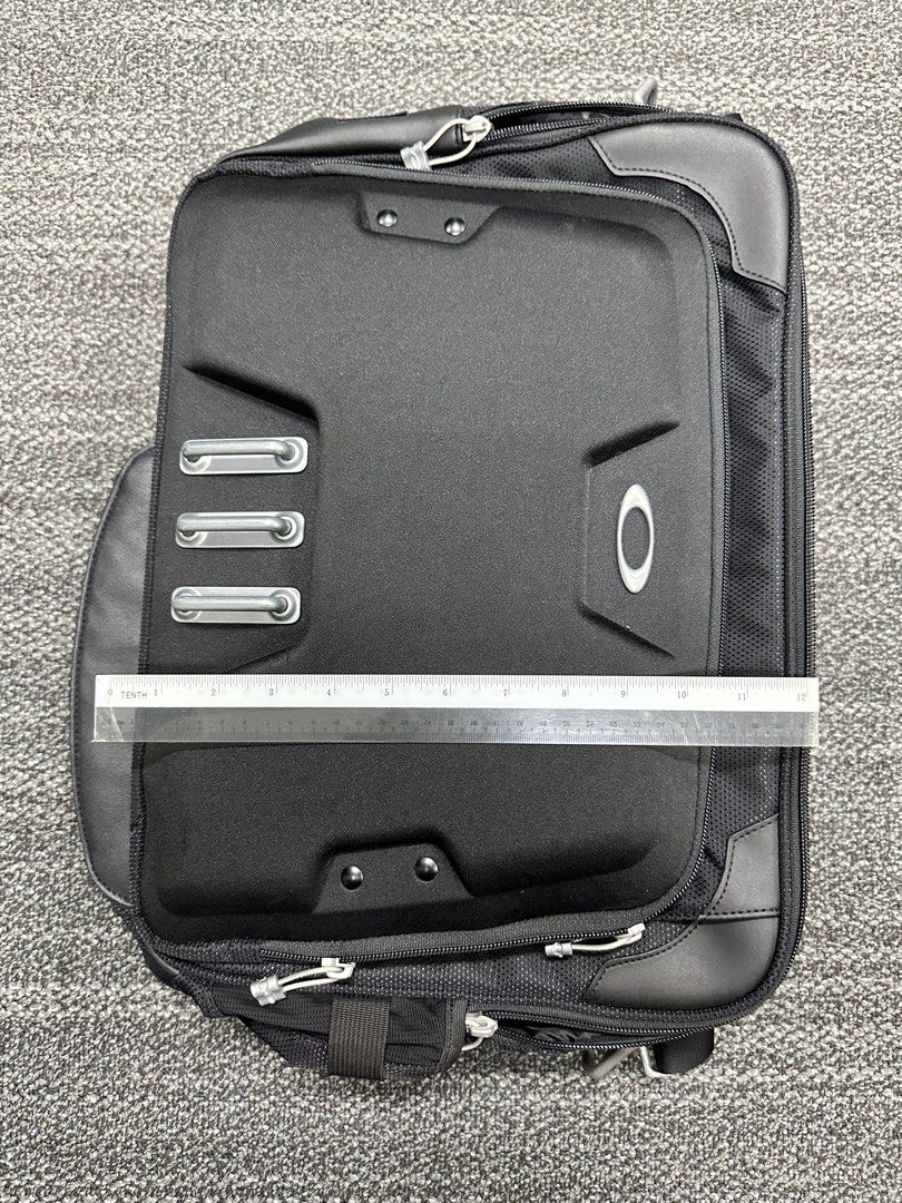 Oakley laptop bag, Computers & Tech, Parts & Accessories, Laptop Bags