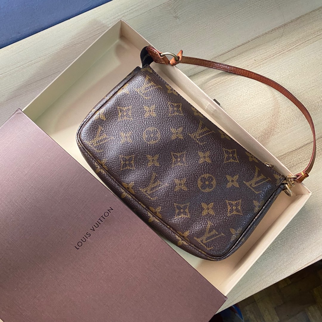 Onhand Authentic Louis Vuitton Lv Strap Extender for buckled bag bags,  Luxury, Bags & Wallets on Carousell