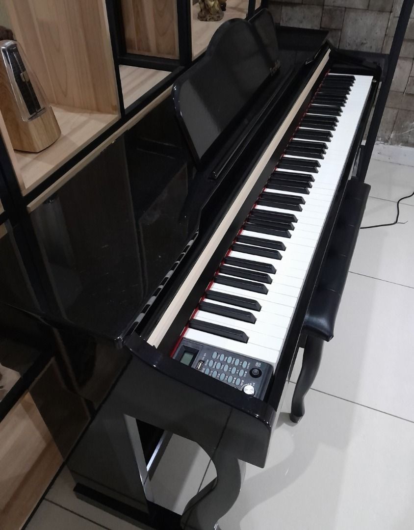 Preloved Digital Piano 88 Key Exam Graded Hammer Weighted