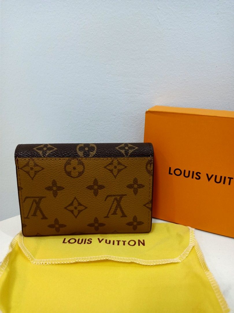 Preloved Lv Tri- Fold Reverse (Category: Luxury Bags & Wallets) located in Cebu City. Submitted by day.98 (Listing ID 1240088032, Image 3). Description: from USA genuine leather meduim size coded & etikita no flaws.