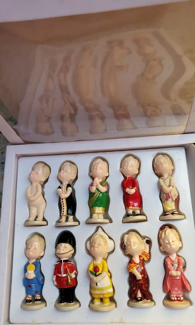 Rare Mini Takashimaya Rose Chan Doll Set Complete With Box  display picture 1