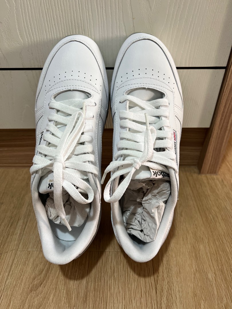 Reebok skateboard best sale shoes