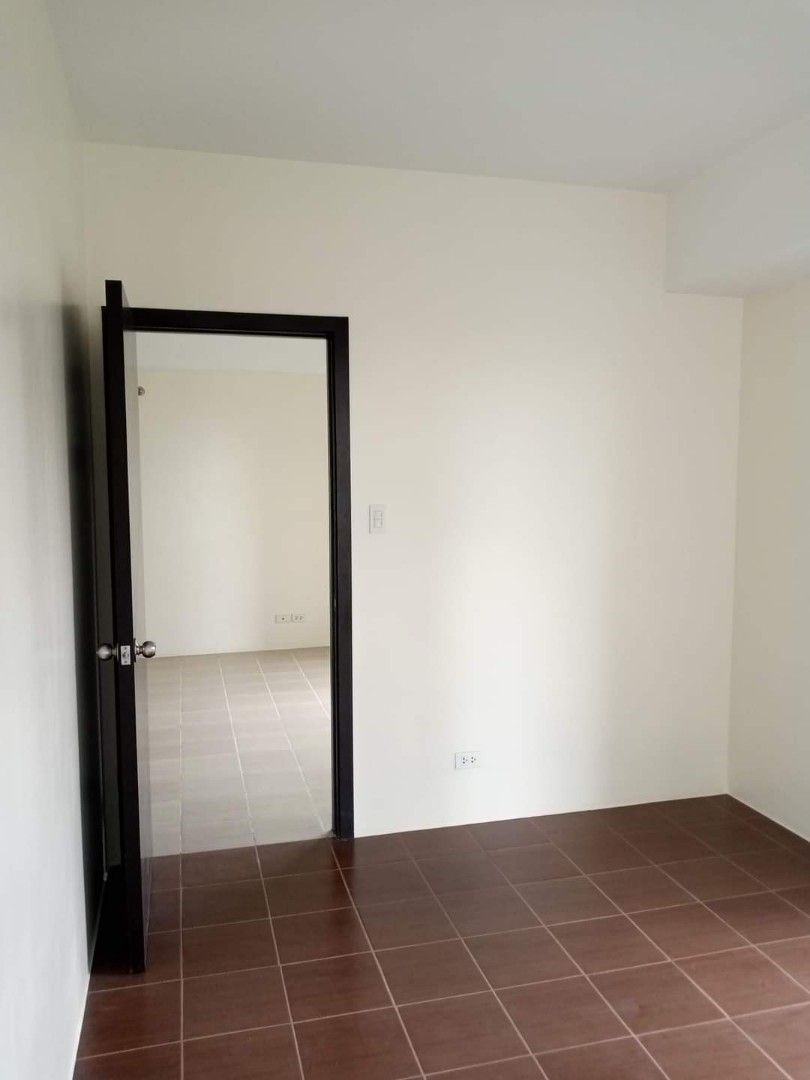 RESORT CONDO IN PASIG NO SPOT DP RENT TO OWN ORTIGAS BGC TAGUIG C5