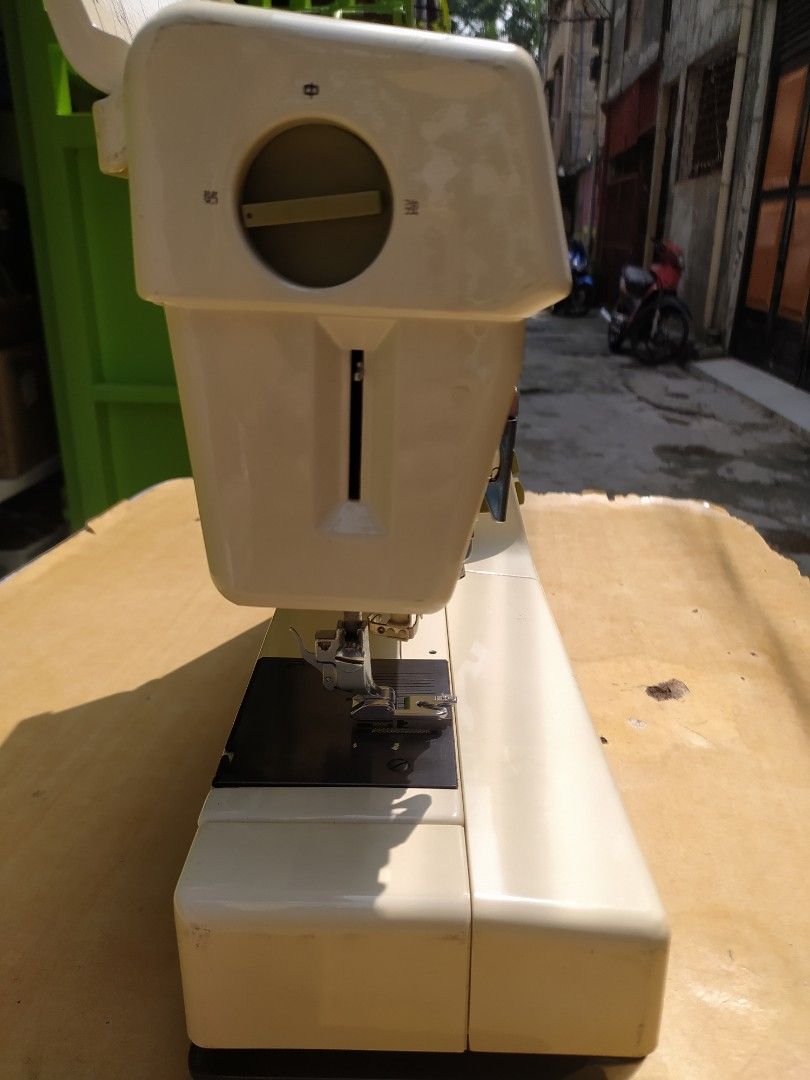 Riccar sewing machine, TV & Home Appliances, Other Home Appliances on