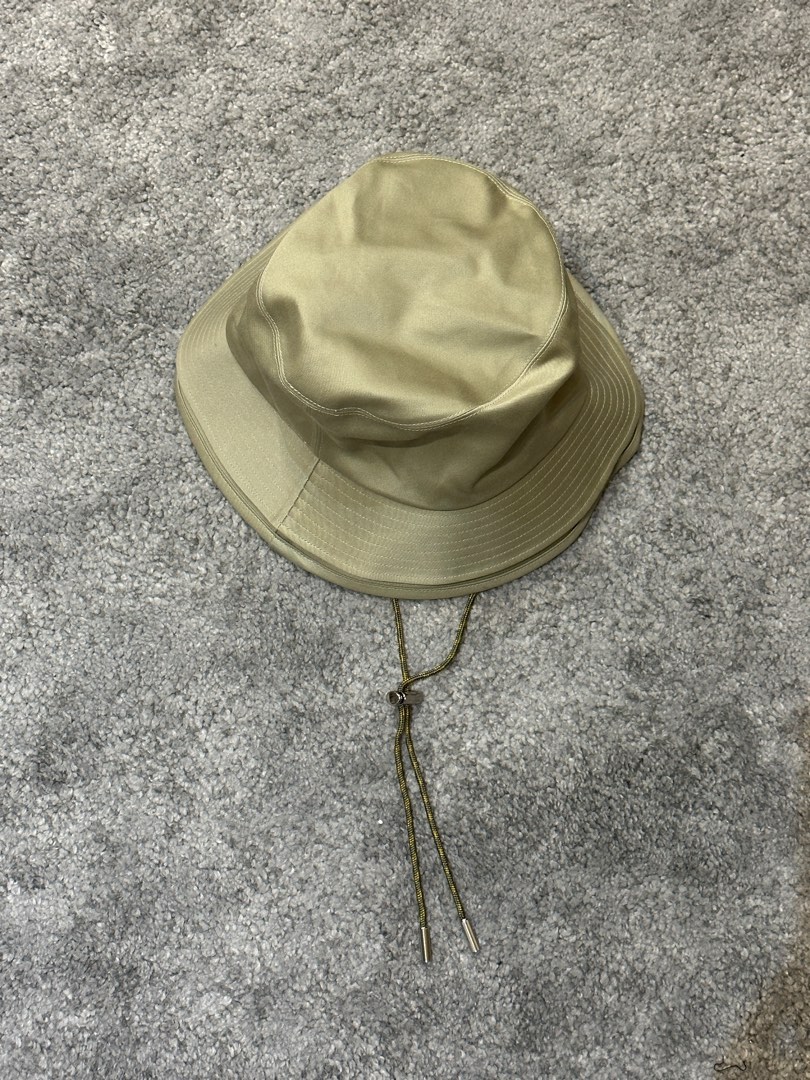 Sacai Double Brim Bucket Hat Signature Classic經典雙層帽檐設計 
