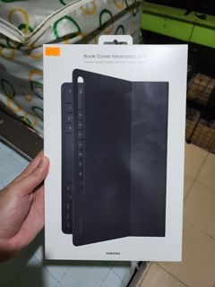 Samsung Galaxy Tab S7+/S8+ Book Cover Keyboard Slim
