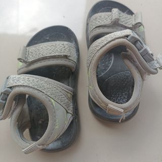 Sandal sepatu anak