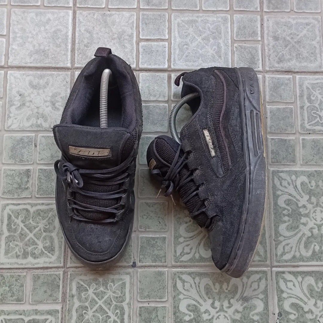 Sepatu vans skateboard cheap