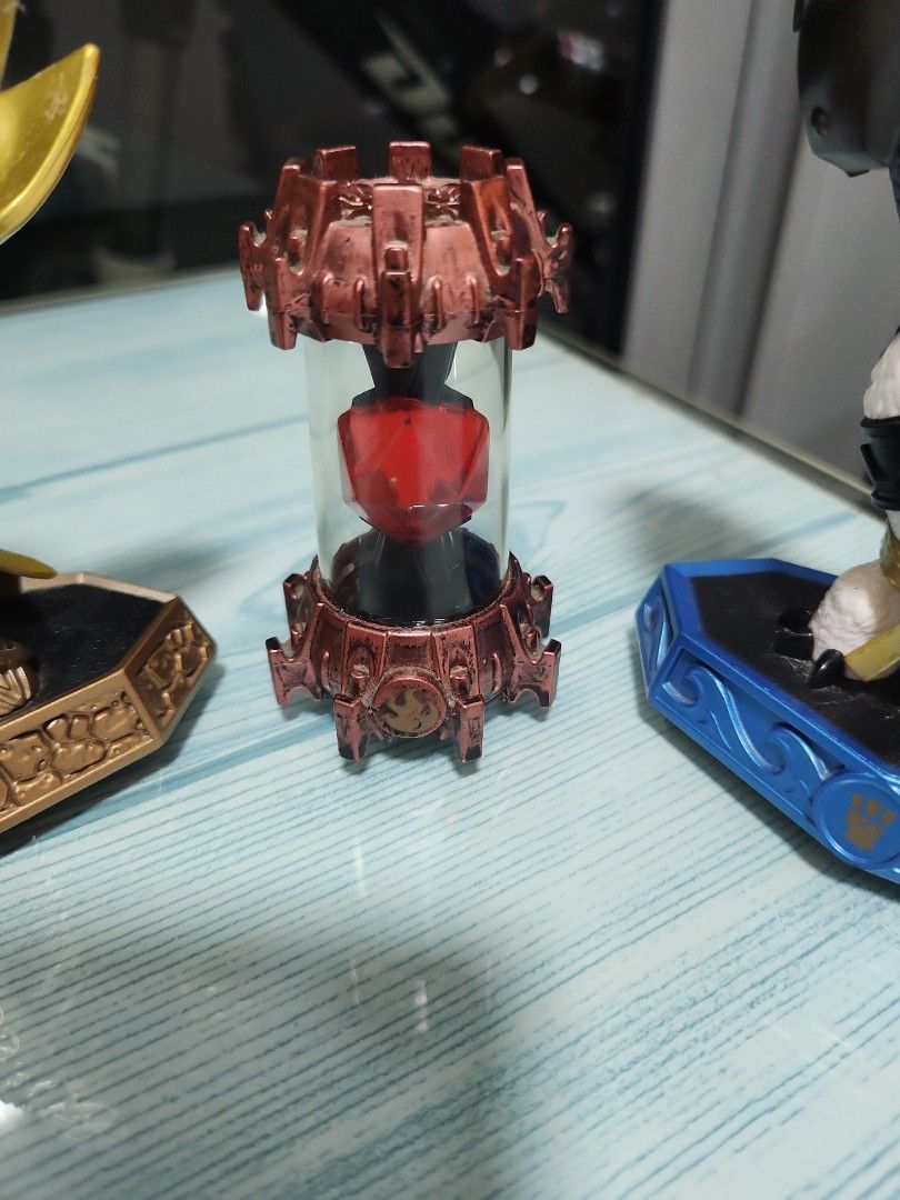 Lot Starter Pack Skylanders Imaginators : 2 Figurines + 1 Cristal (Golden Queen Et King Pen)