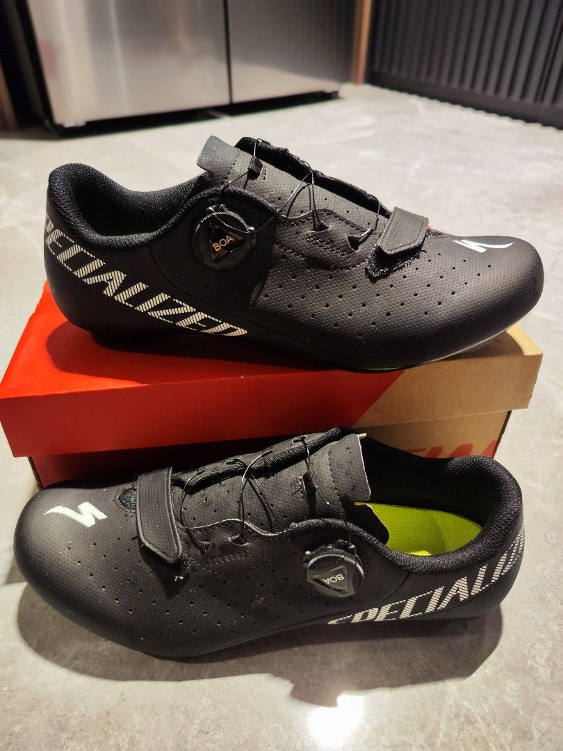 Cycling best sale shoes 44