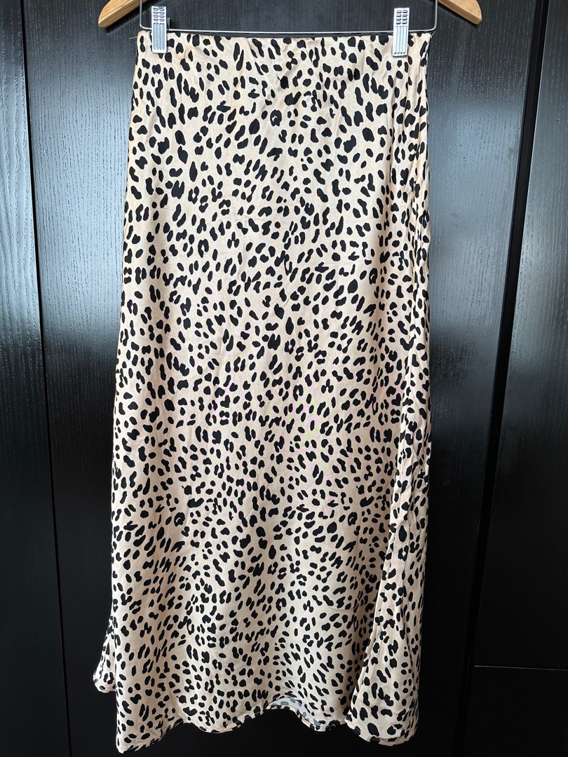 Animal print store skirt sportsgirl
