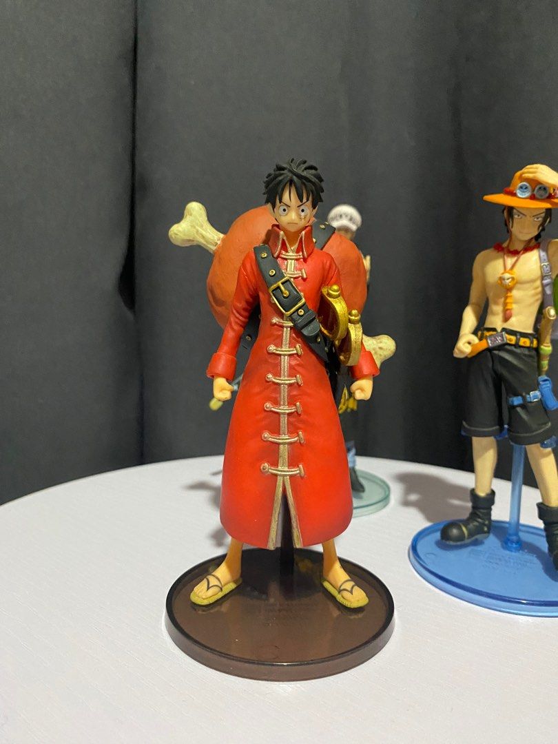 Styling One Piece (Category: Figurines & Statues) located in Bangued. Submitted by casinoalcohol (Listing ID 1240210242, Image 2). Description: Styling One Piece •Ace •Luffy •Law Selling as set only. Items are in good condition except for Law’s sword. Please message me for more pictures and details. Thank you!.