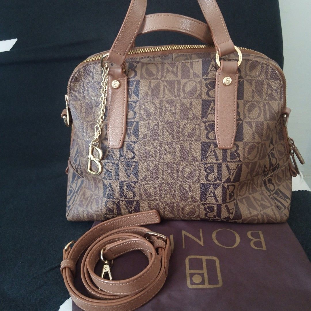 Tas bonia original, Fesyen Wanita, Tas & Dompet di Carousell