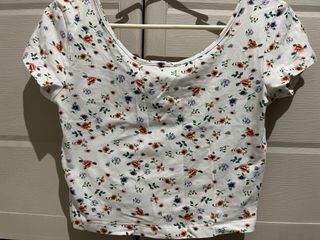 (Category: ) located in . Submitted by Sweet.Trends.Perfect.Finds (Listing ID 1240107408, Image 1). Description: .