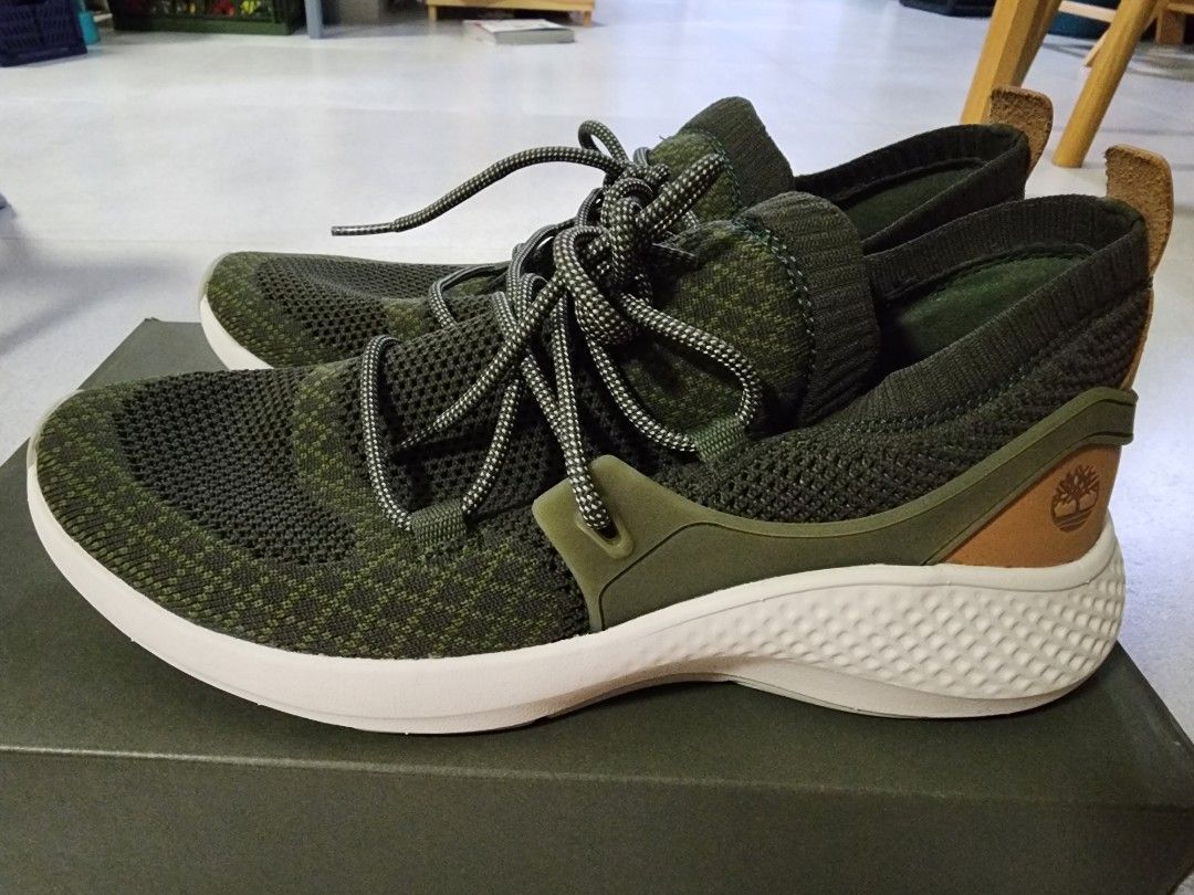 Men's flyroam go knit sneakers shop