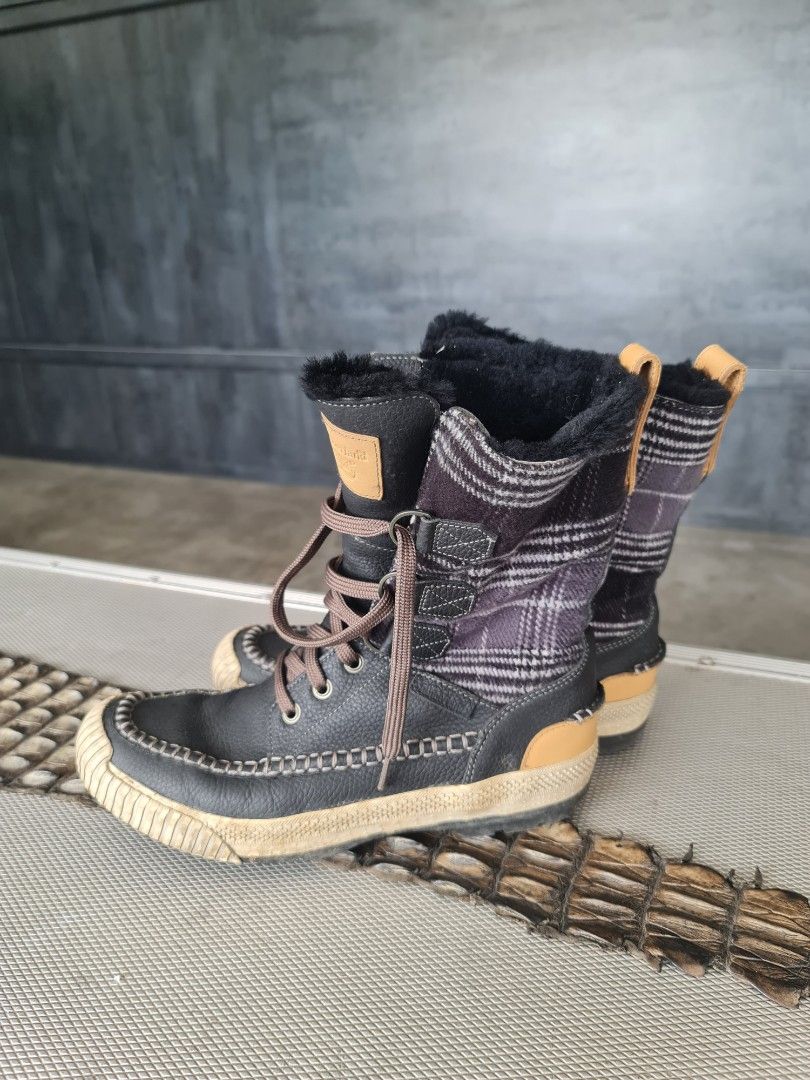 Timberland high boots, Men's Fashion, Footwear, Boots on Carousell