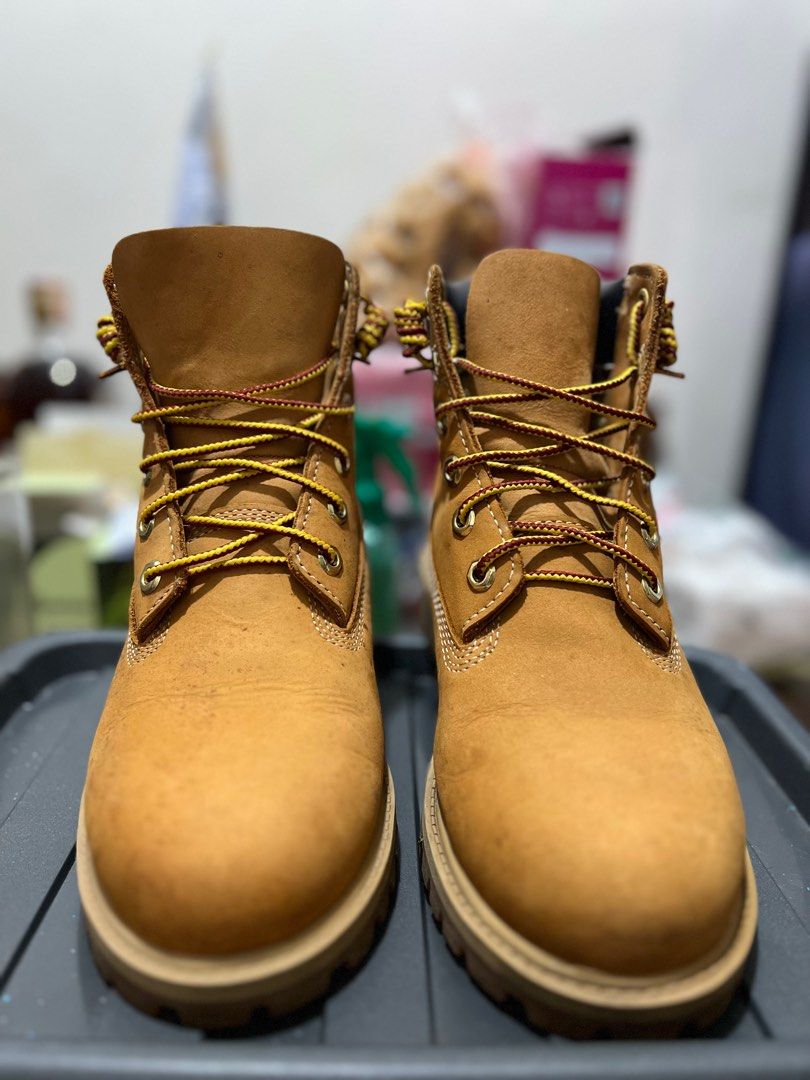 Preloved timberland 2025 boots