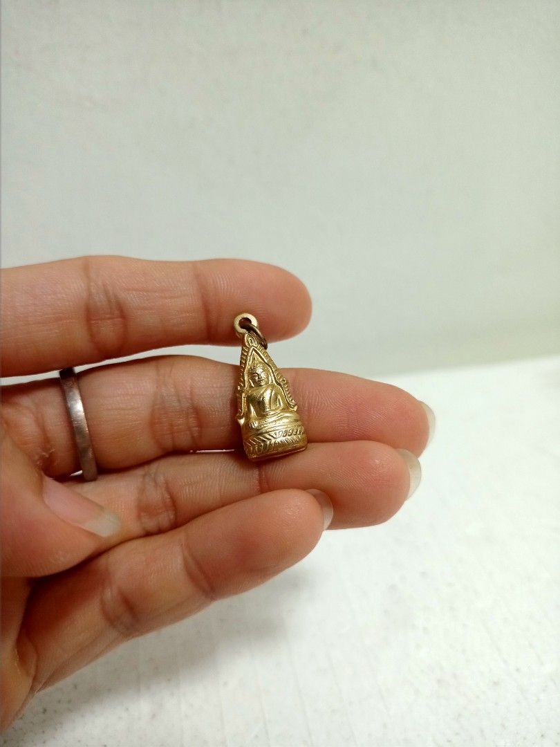 Tiny gold plated Buddha charm Hobbies Toys Memorabilia